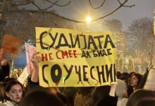 Photo of Фросина најсилно ги сврти рефлекторите кон судството