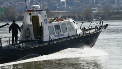 Photo of  Авион падна во Сава во Белград, граѓани го спасија пилотот!