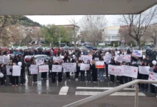 Photo of (ВИДЕО) И Штипските средношколци на протест и марш низ улиците порачаа „Секој еден може да е следен