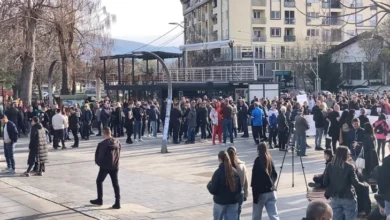 Photo of Граѓани на Кочани попладнево на протест во Паркот на Револуцијата