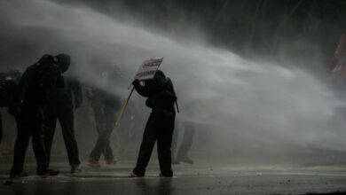 Photo of Луѓето во Турција масовно излегуваат на протести, Ердоган порача дека нема да толерира уличен терор