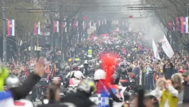 Photo of ВО ЖИВО: Реки народ пред Собранието на Србија