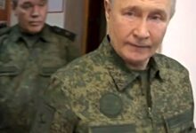 Photo of Портпаролот на Кремљ објасни зошто Путин се појавил во воена униформа