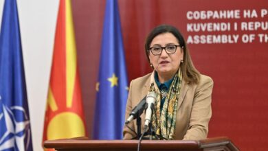 Photo of Тренчевска до Лефков: Преслушај се уште еднаш, верувам ќе се засрамиш