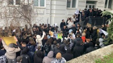 Photo of Во Кочани се одржува средба на родителите на жртвите во пожарот со обвинителите