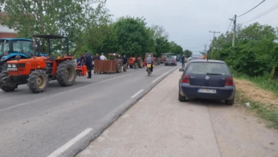 Photo of Оризопроизводителите го блокираа магистралниот пат во селото Облешево, незадоволни се од состојбата пред