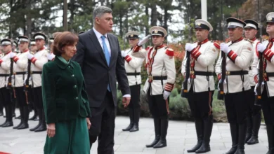 Photo of Прес-конференција на Сиљановска Давкова и Милановиќ (во живо)