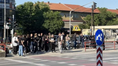 Photo of Почна протестот на семејството на Фросина Кулакова која загина во сообраќајка на „Партизанска“