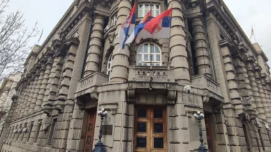 Photo of Академски пленум: Професорите ќе поднесат петиција за вонредни избори, Вучиќ и Мацут поканети лично да ја примат