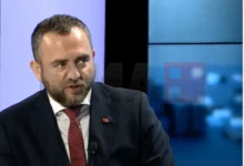 Photo of Тошковски ги оцени обвинувањата за тендерите како обид за политичка конструкција и дефокус од реформите