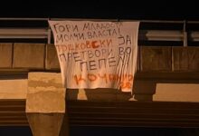 Photo of (ФОТО) „Не си добредојден, Тошковски“ — Струмица го дочека со порака од младите