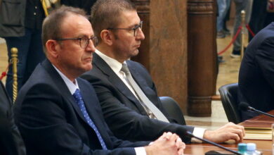 Photo of Се сакаа си делеа комплименти на крај ни најавеното кафе за збогум ќе го немале