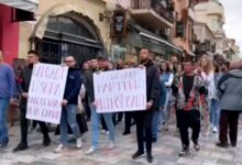 Photo of (Видео) Мирен протест за поддршка на епископот атаниски, Партениј