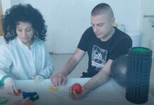 Photo of (Видео) Условите се на минимум, нема каде да се мијат раните, тоа се прави во умивалник, вели повредениот Дарко за кочанската Болница