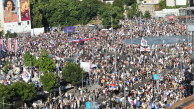 Photo of ГАЛЕРИЈА + ВИДЕО: Улиците на Белград се полнат – започнува масовниот протест