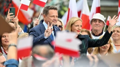 Photo of Полјаците гласаат на неизвесни претседателски избори