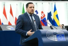 Photo of Чешки европратеник ги обвинува словачките власти за „намерно следење“