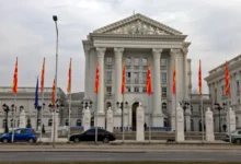 Photo of Најдоцна до почетокот на септември сите државни возила ќе добијат таблички во боја