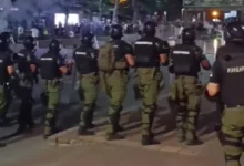 Photo of Тензично во центарот на Белград – полицијата одговори на провокации и напади од дел од демонстрантите