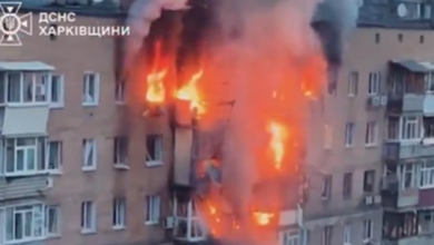 Photo of (Видео) Русите го започнаа најголемиот напад врз Харков досега, црн чад се издига над градот
