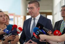 Photo of Мицковски – На Сиљановска и е редот да оди во Хаг,јас бев во Вашингтон. Бугарија прави егзибиции наместо Радев го праќа Жељазков и средбата „виси“