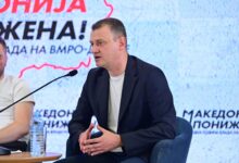 Photo of Трајчулевски: Без план, без еден лист проект за железницата се задолжуваат скоро 2 милијарди евра