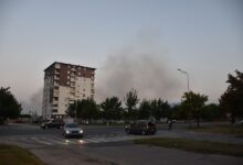 Photo of Секоја вечер Ново Лисиче смрди на горена гума – надлежните спијат