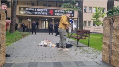 Photo of Протести и тужба за депонијата во Кичево – градоначалникот Дехари: притисокот врз работниците е политички терор