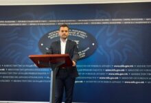 Photo of Муцунски: Осум македонски државјани од Израел ќе пристигнат во Скопје со авион на Владата