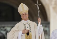 Photo of Папата Лав XIV е роднина со Мадона?
