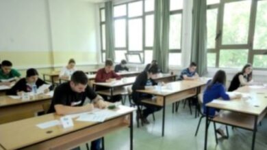 Photo of Пресврт во гимназијата „Георги Димитров“: Половина од одличните ученици паднаа на приемен испит – Јаневска најавува крај на „поправањето“ оценки