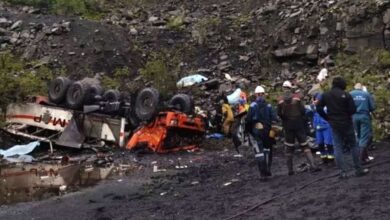 Photo of Автобус што превезувал рудари паднал во клисура длабока 25 метри во Русија: 13 мртви, 20 повредени