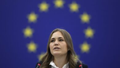 Photo of Бјер: Без уставни измени, нема преговори со ЕУ за Северна Македонија
