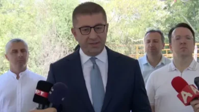 Photo of Мицкоски жали што на талибански начин од Извештајот за напредокот на земјава во ЕП се сака да се извадат македонскиот јазик и идентитет