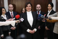 Photo of Левица ќе иницира разрешување на претседателката на ДКСК