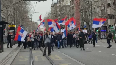 Photo of Рускиот уметник Јар Булавин протеран од Србија, причина – фотографии од протест, тврдат студентите
