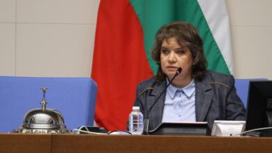 Photo of Претседателката на бугарското Собрание: Ние сме првите што ѝ подаваме рака на Македонија во секој тежок момент