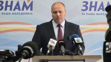 Photo of Сакаат да го избришат македонскиот народ, нема да дозволиме. Гасни комори и возови кон Треблинка спомена Максо
