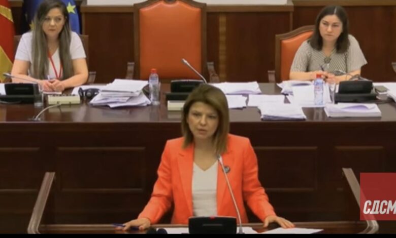 Photo of Лукаревска: СДСМ поднесе предлог-закон за намалување на ДДВ-то за горивата од 18 на 5%