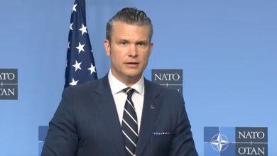 Photo of Хегсет лажно се повикал на недостиг на оружје за да запре испорака на помош за Украина, пренесува „Гардијан“