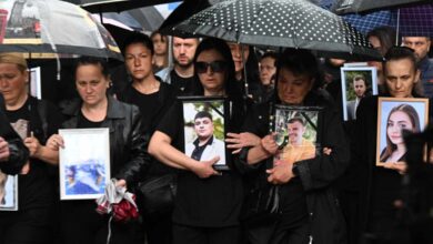 Photo of Родителите на загинатите деца: Не сме подготвени да слушаме музика во истиот град во кој неодамна плачеше цела Македонија