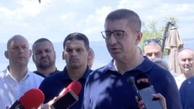 Photo of (Видео) Бугарија врши притисок како Русија врз Украина. Мицкоски за барањето да се извини