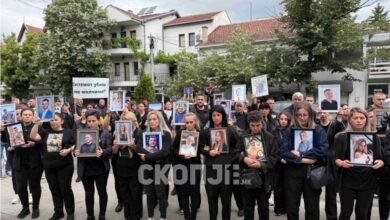 Photo of ,,Ајде мајки”, на +40 степени да докажеме дека нема ништо посилно од болка и љубов“, нов марш во Кочани, мајките со апел