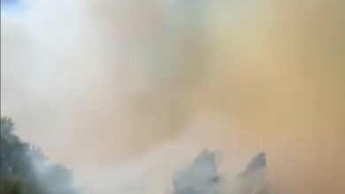 Photo of (Видео) „Сами се бориме со огнот“ – Мештаните на Чучер и Горњане бараат помош – „Ако не интервенира некој отиде манастирот!“