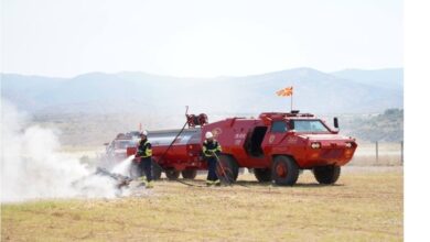 Photo of Поради пожар затворен за сообраќај автопатот од наплатна рампа Миладиновци до клучка Бунарџик, во двата правца, возилата се насочуваат кон Петровец