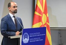 Photo of Муртезани потпишал договор со фирмата „Арбрија дизајн“, која ја обвинуваше за сомнителни тендери и врски со ДУИ
