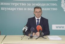 Photo of СДСМ: Трипуновски не го почитува Законот за вино, свесно ги понижува и манипулира лозарите