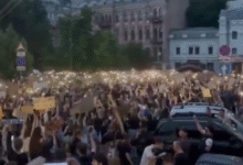 Photo of Масовни протести во Украина откако Зеленски стави потпис на законот со кој се ограничува моќта на двете антикорупциски агенции