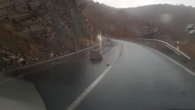 Photo of Расчистени одроните од карпи и паднатото дрво на  автопатот Скопје-Велес