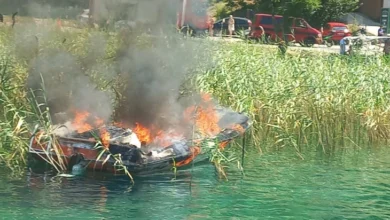 Photo of Пожар во укотвен глисер во Охридското Езеро, нема повредени